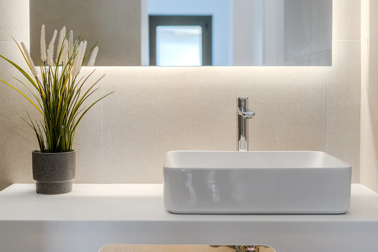 Detalle: lavabo con planta
