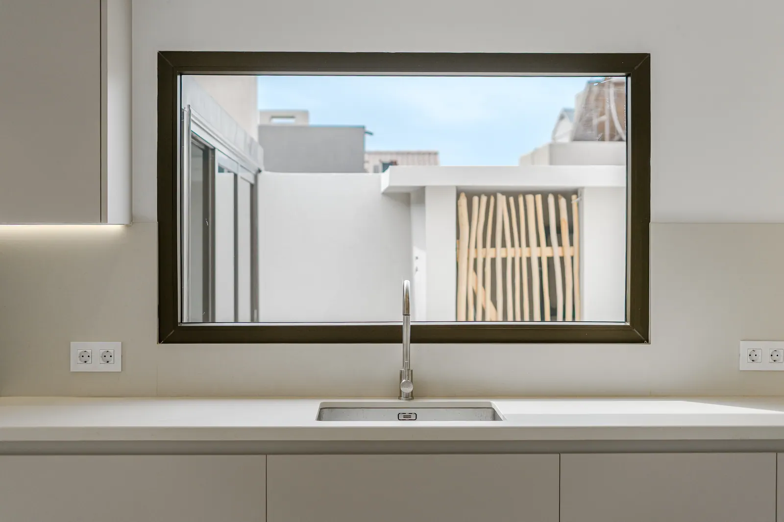 Detalle: ventana de la cocina