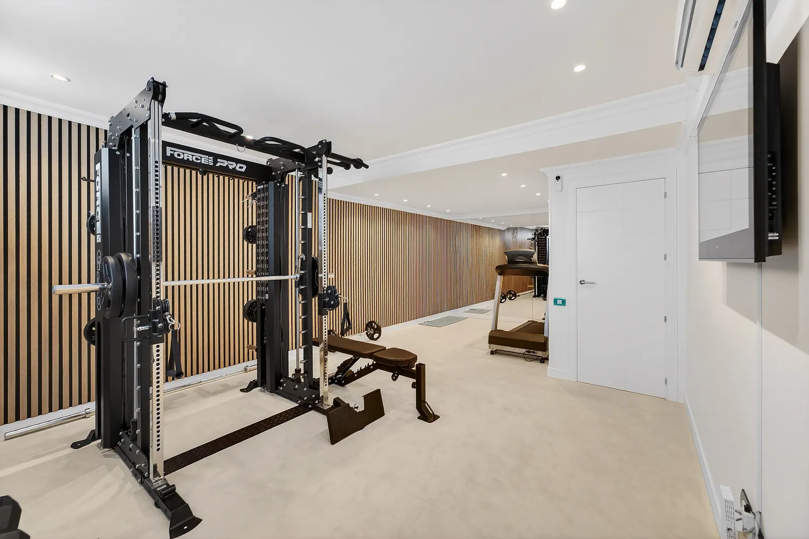 Gimnasio equipado